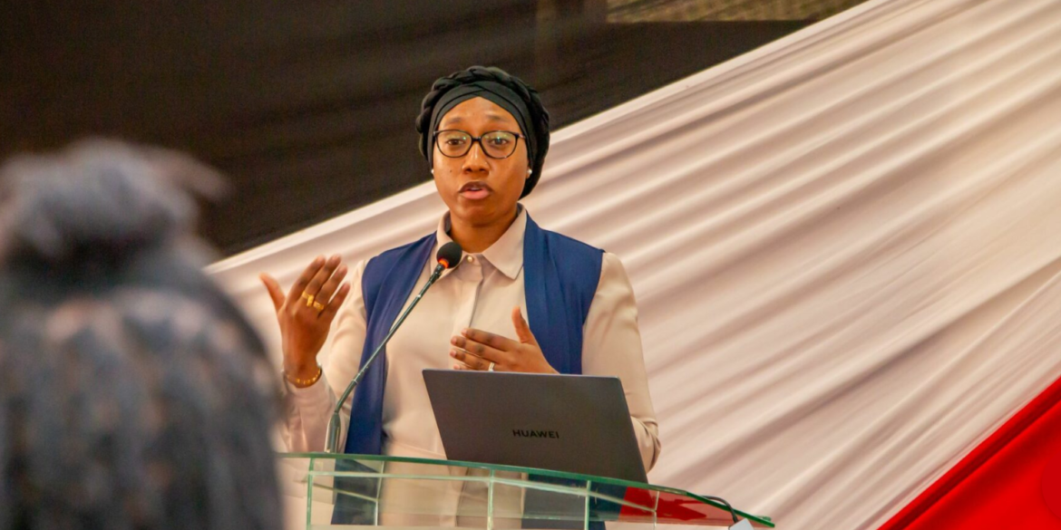 Huawei Kenya Media Director Khadija Mohammed addressing students Photo/ Courtesy.